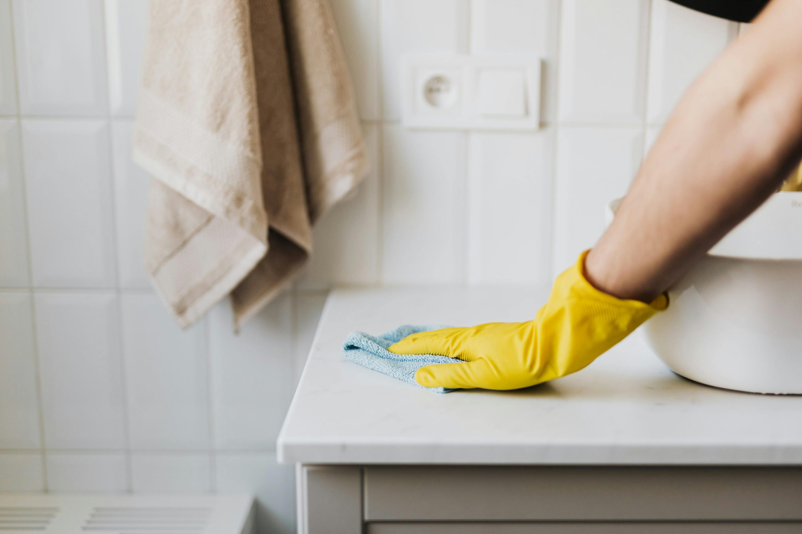 Expert Cleaning Services in Al Ain for Your Home