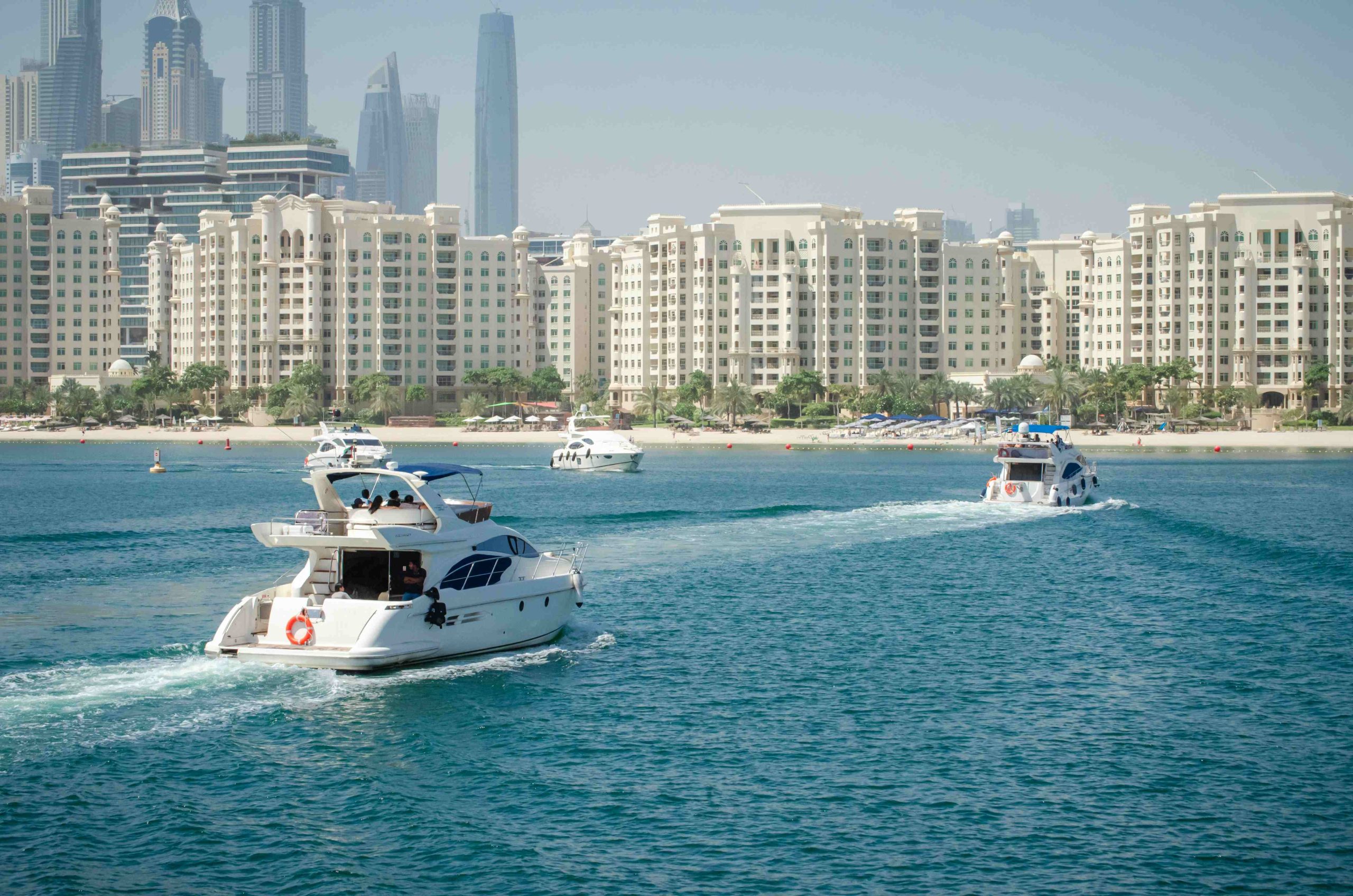 Elevate Executive Retreats with Luxury Yacht Charter in Dubai